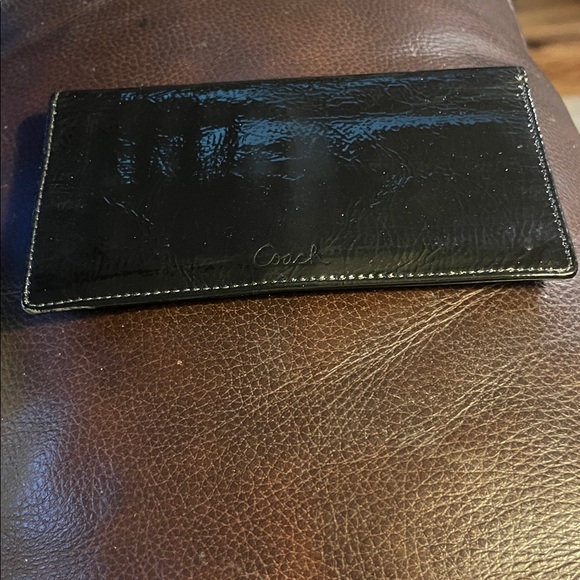 EUC Authentic Vintage Coach Kristin Patent Leather Wallet with Checkbook Cover - Picture 5 of 8
